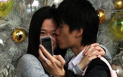 Does Technology Change How we Fall in Love?â€”BBC CrowdScience